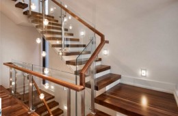 Sử dụng đèn led trang trí cầu thang giúp tối ưu không gian sinh hoạt