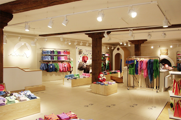 Đừng nên bỏ qua mua đèn trang trí “xinh lung linh” cho shop thời trang 1