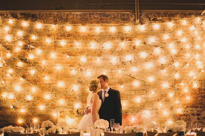 Đẹp, độc, ấn tượng với mẫu trang trí tiệc cưới bằng đèn led